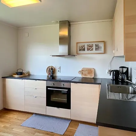 Nyaraló 3 Bedroom Beautiful In *