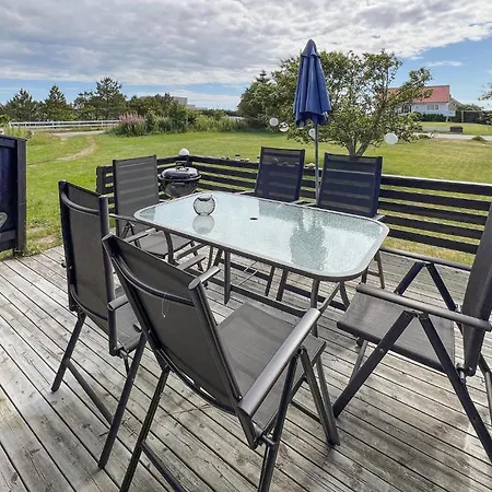 3 Bedroom Beautiful In Borhaug